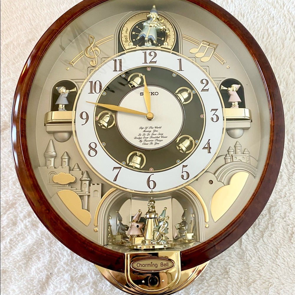 SEIKO CHARMING BELL MUSICAL WALL CLOCK MELODIES IN MOTION